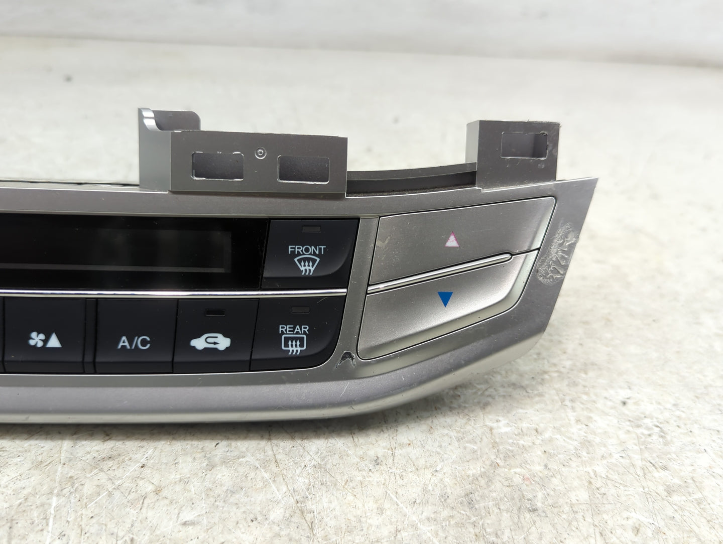 2013-2015 Honda Accord Climate Control Module Temperature AC/Heater Replacement P/N:79600T2FA611M1 Fits Fits 2013 2014 2015 