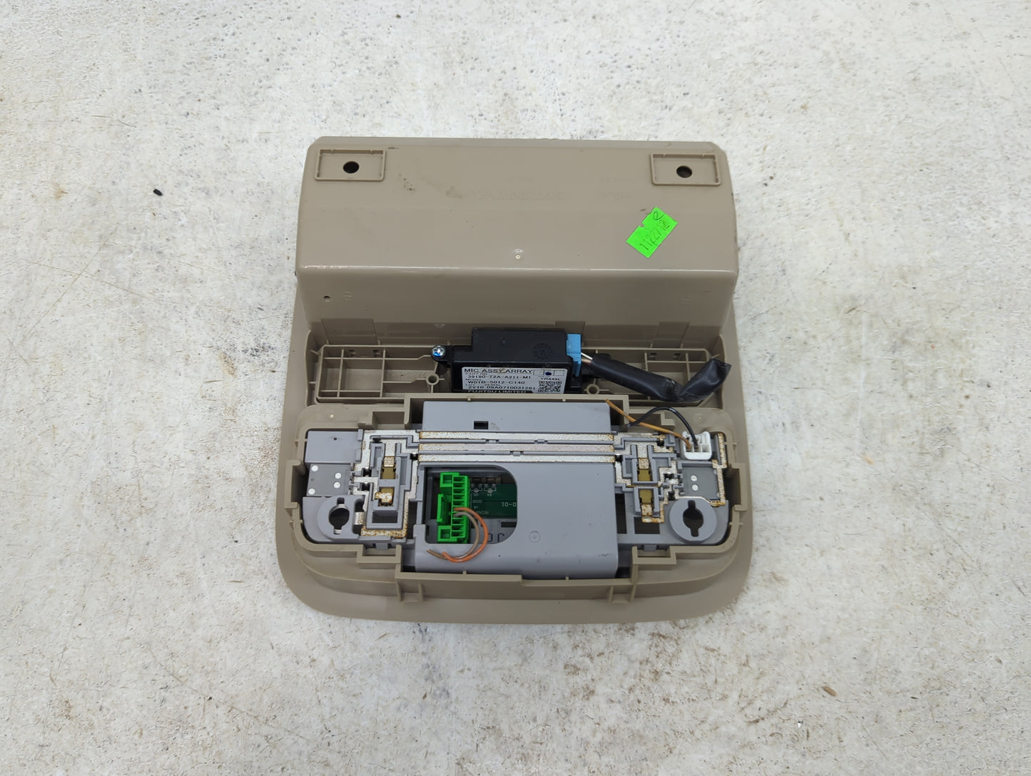 2013 Honda Accord Overhead Roof Console 1429925 - Oemusedautoparts1.com