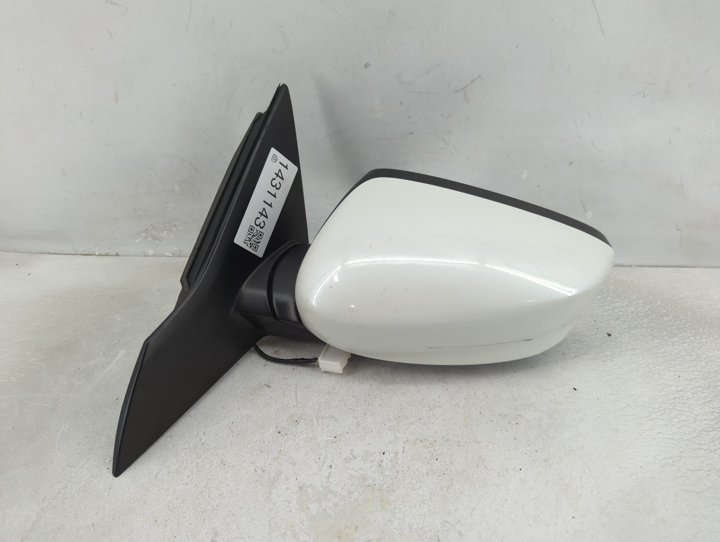 2013-2017 Honda Accord Driver Side View Mirror - Left Door Mirror OEM Used - Oemusedautoparts1.com