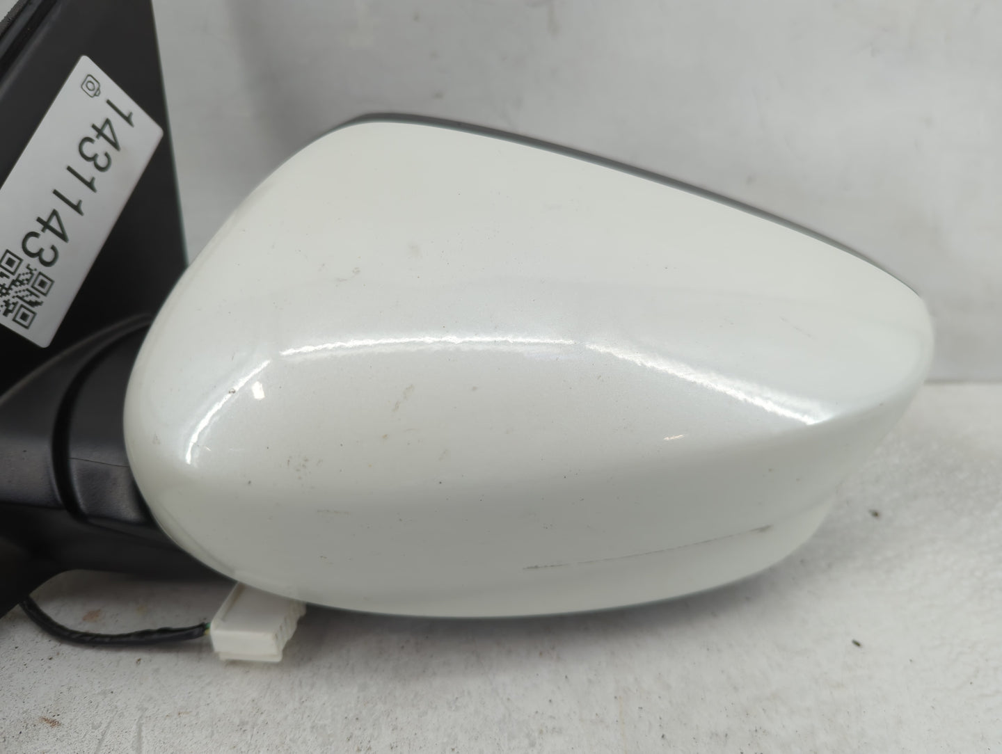 2013-2017 Honda Accord Driver Side View Mirror - Left Door Mirror OEM Used - Oemusedautoparts1.com