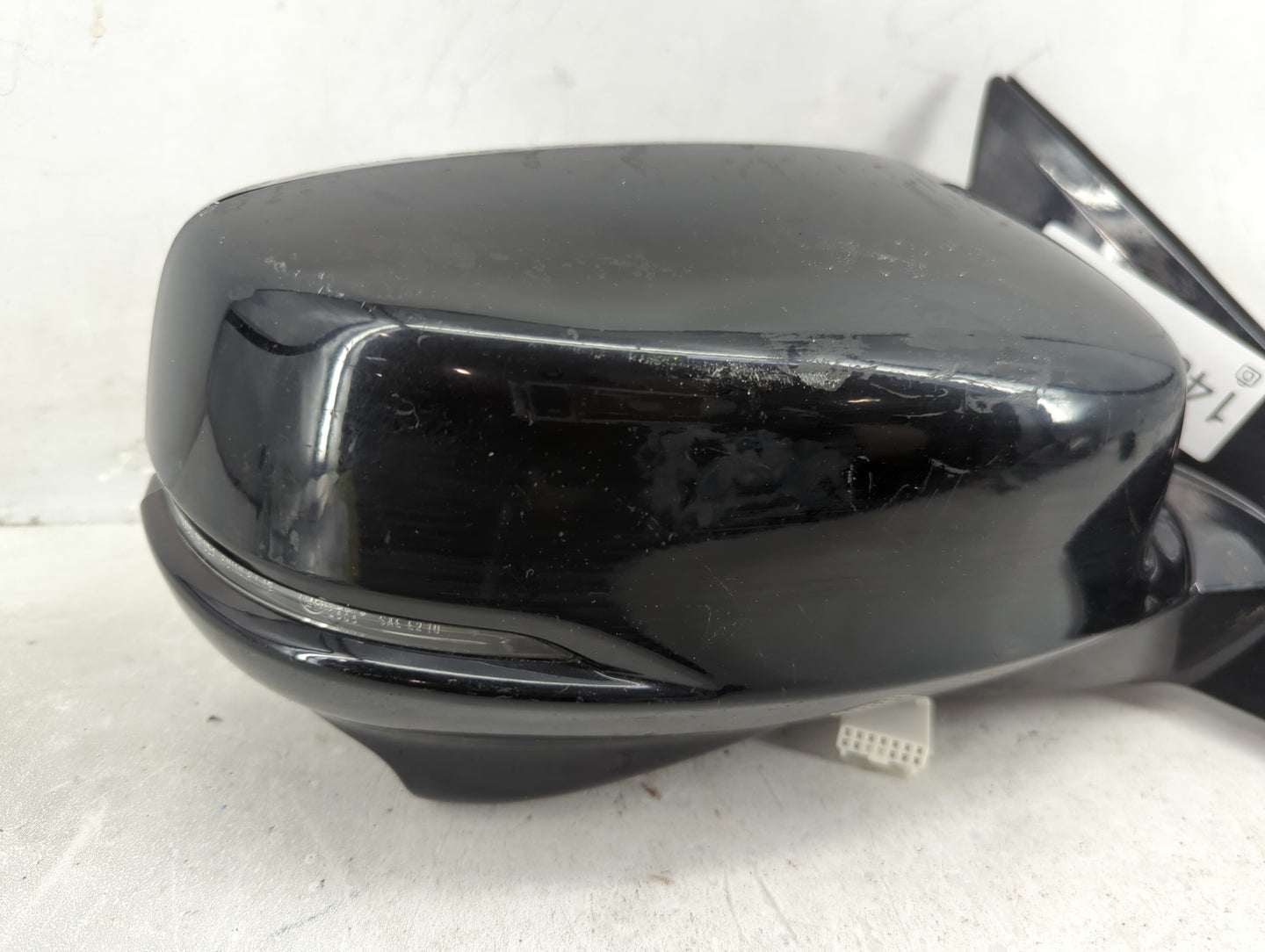 2013-2015 Honda Accord Passenger Side View Mirror - Right Door Mirror OEM Used - Oemusedautoparts1.com