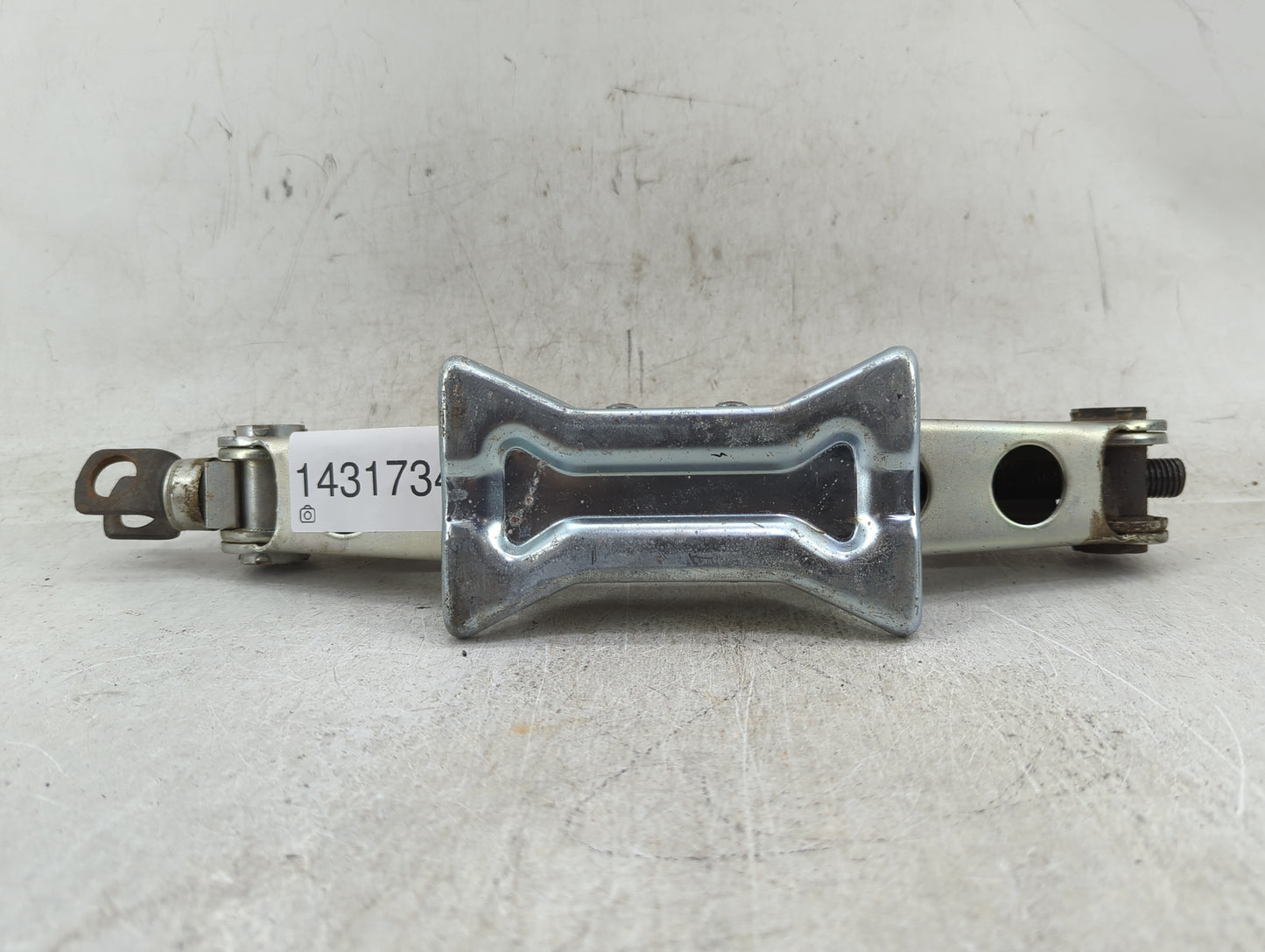 2013 Honda Accord Spare Scissor Car Jack 1431734 - Oemusedautoparts1.com
