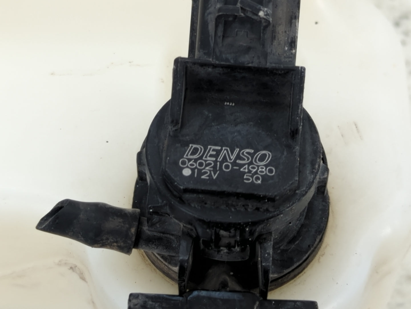 2013-2017 Honda Accord Windshield Washer Fluid Reservoir Bottle Oem - Oemusedautoparts1.com