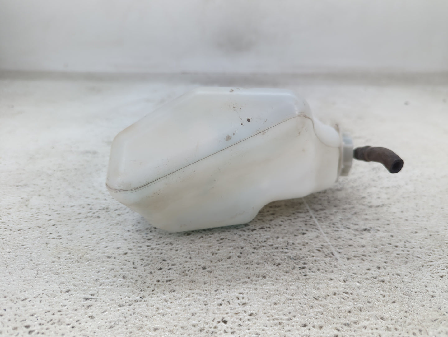 2013-2017 Honda Accord Radiator Coolant Overflow Expansion Tank Bottle 1432023 - Oemusedautoparts1.com