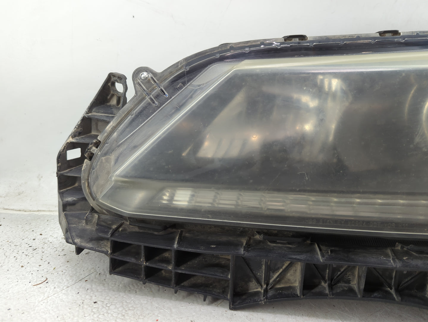 2013-2015 Honda Accord Passenger Right Oem Head Light Headlight Lamp - Oemusedautoparts1.com