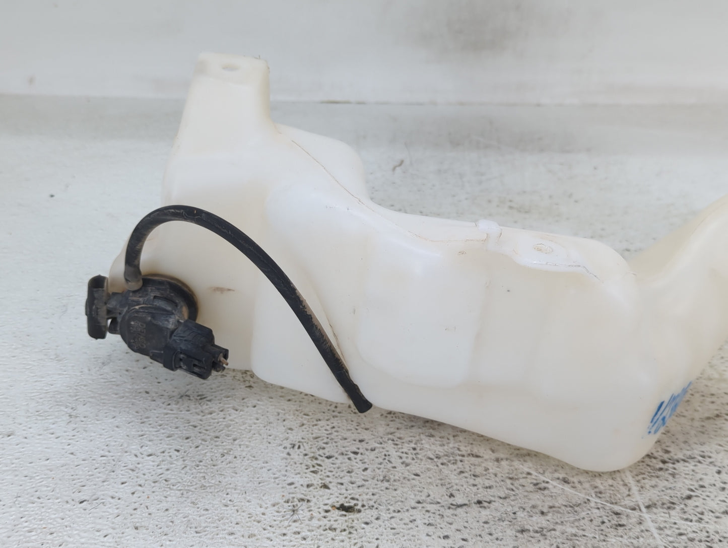 2013-2017 Honda Accord Windshield Washer Fluid Reservoir Bottle Oem - Oemusedautoparts1.com