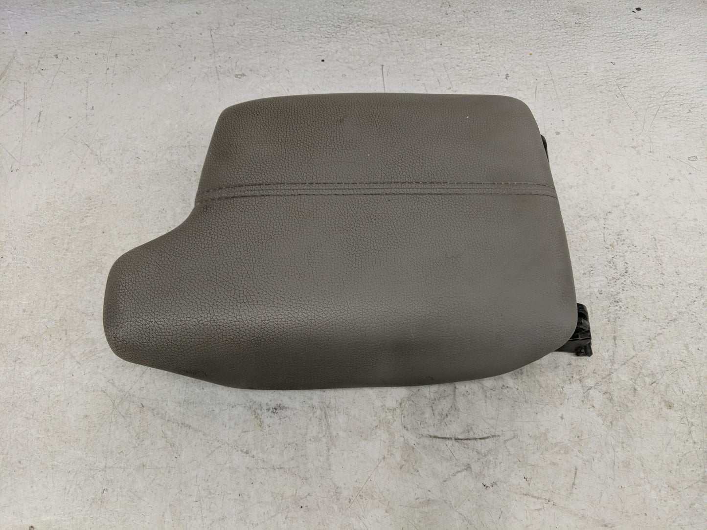2013 Honda Accord Center Console Armrest Cover Lid Fits OEM Used Auto Parts - Oemusedautoparts1.com
