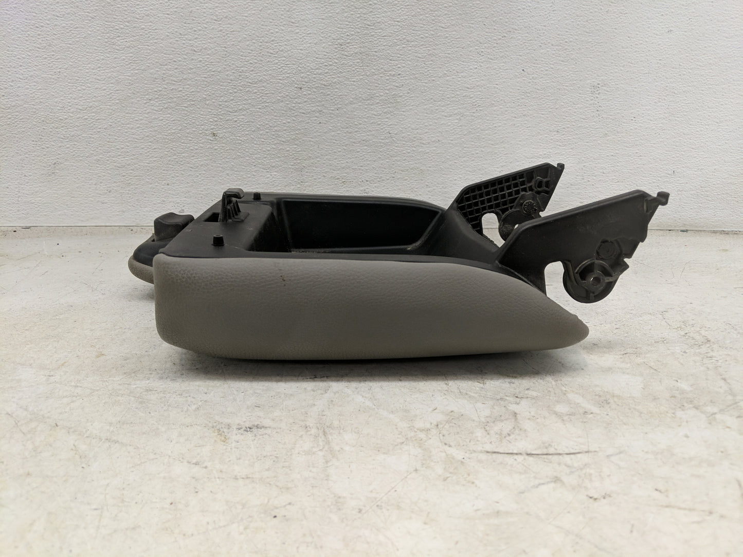 2013 Honda Accord Center Console Armrest Cover Lid Fits OEM Used Auto Parts - Oemusedautoparts1.com