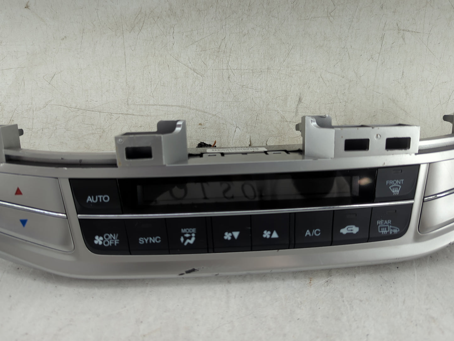 2013-2015 Honda Accord Climate Control Module Temperature AC/Heater Replacement Fits Fits 2013 2014 2015 OEM Used Auto Parts