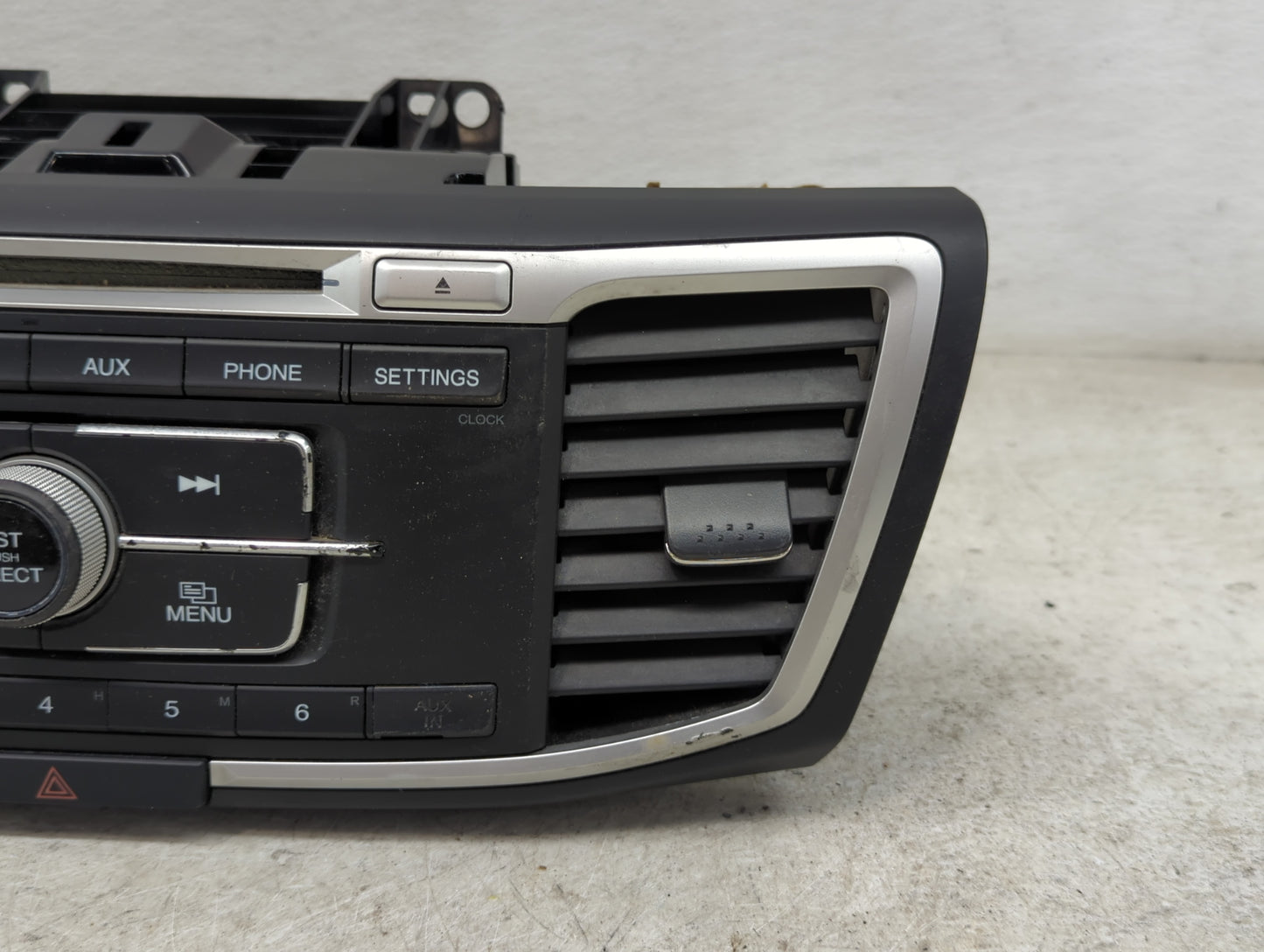 2013-2015 Honda Accord Radio AM FM Cd Player Receiver Replacement P/N:39100-T2A-A302 DEH-3028 Fits Fits 2013 2014 2015 OEM U