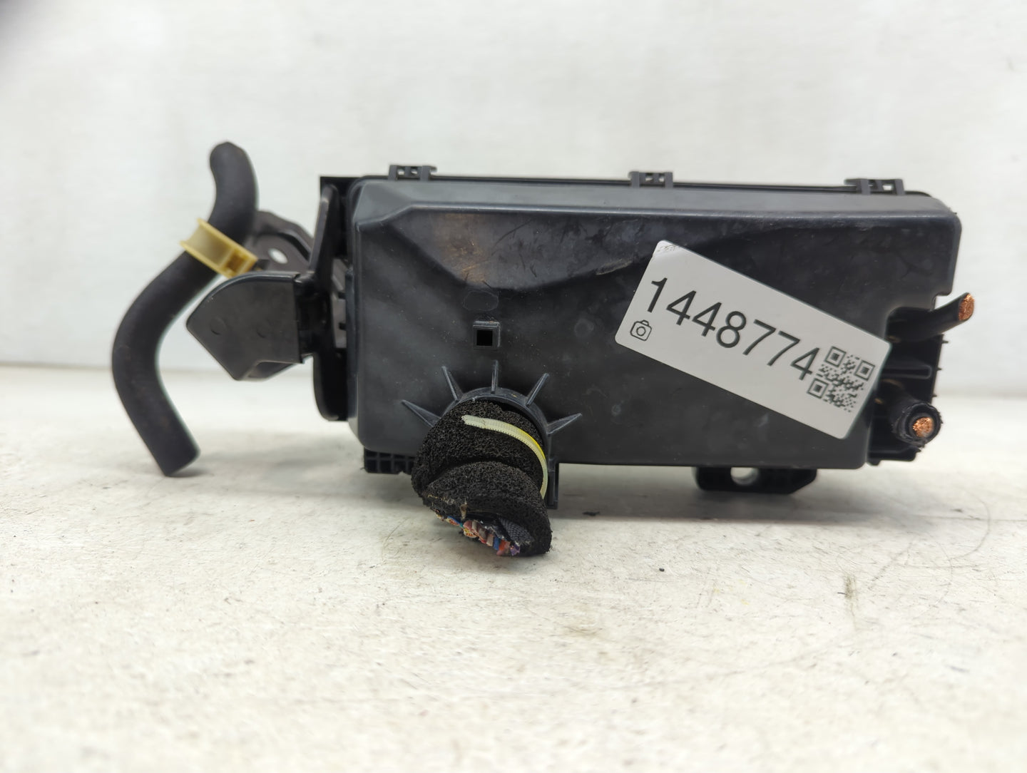 2013-2017 Honda Accord Fusebox Fuse Box Panel Relay Module P/N:CN4213FUS100 Fits Fits 2013 2014 2015 2016 2017 OEM Used Auto