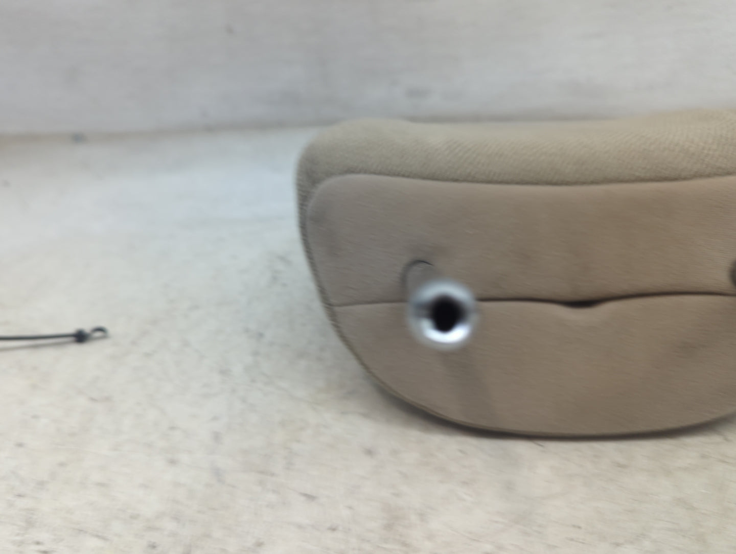 2013 Honda Accord Headrest Head Rest Front Driver Passenger Seat Fits OEM Used Auto Parts - Oemusedautoparts1.com