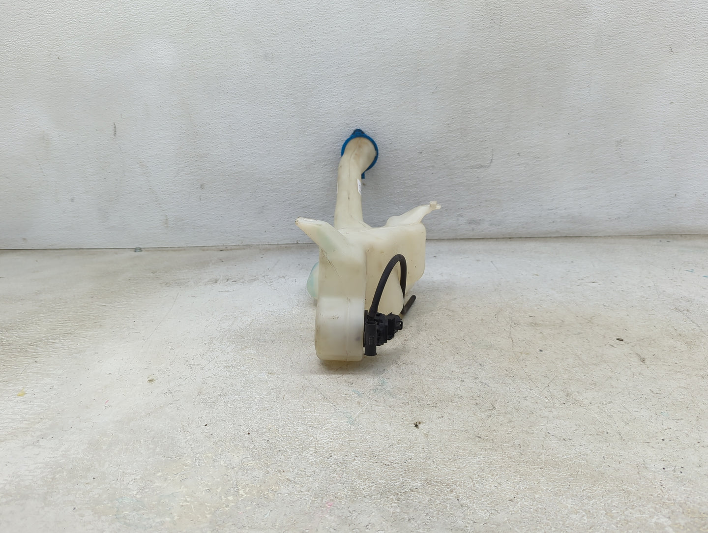 2013-2017 Honda Accord Windshield Washer Fluid Reservoir Bottle Oem 1473884 - Oemusedautoparts1.com
