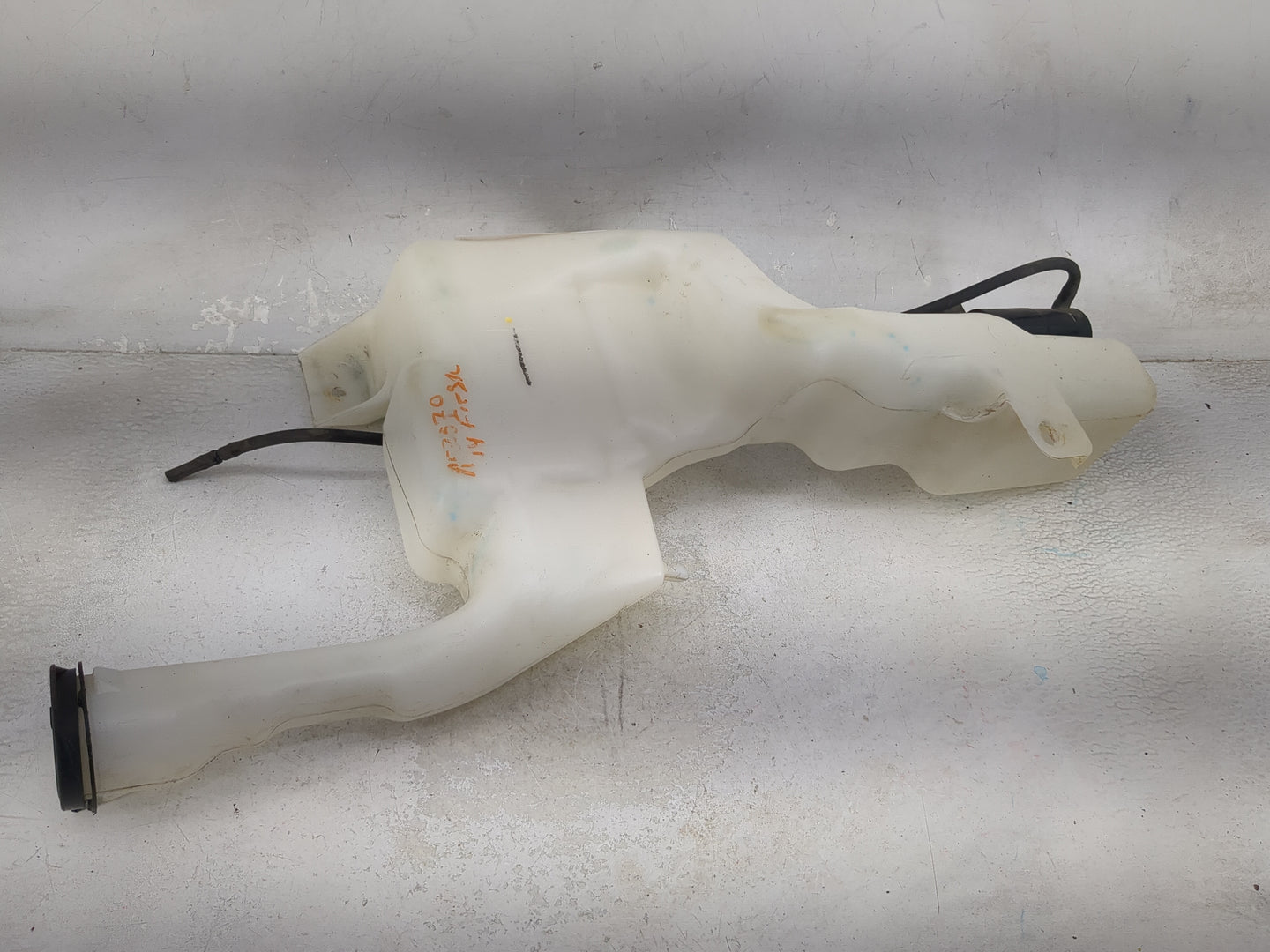 2013-2017 Honda Accord Windshield Washer Fluid Reservoir Bottle Oem 1473980 - Oemusedautoparts1.com