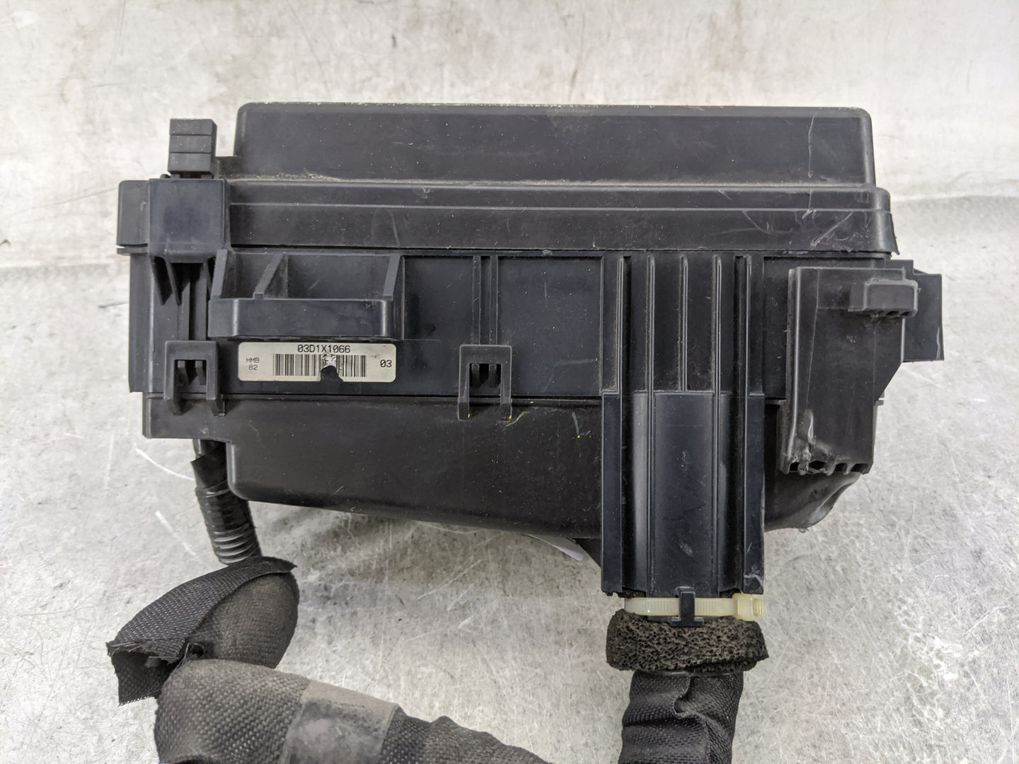 2013-2017 Honda Accord Fusebox Fuse Box Panel Relay Module P/N:03D1X1066 Fits Fits 2013 2014 2015 2016 2017 OEM Used Auto Pa