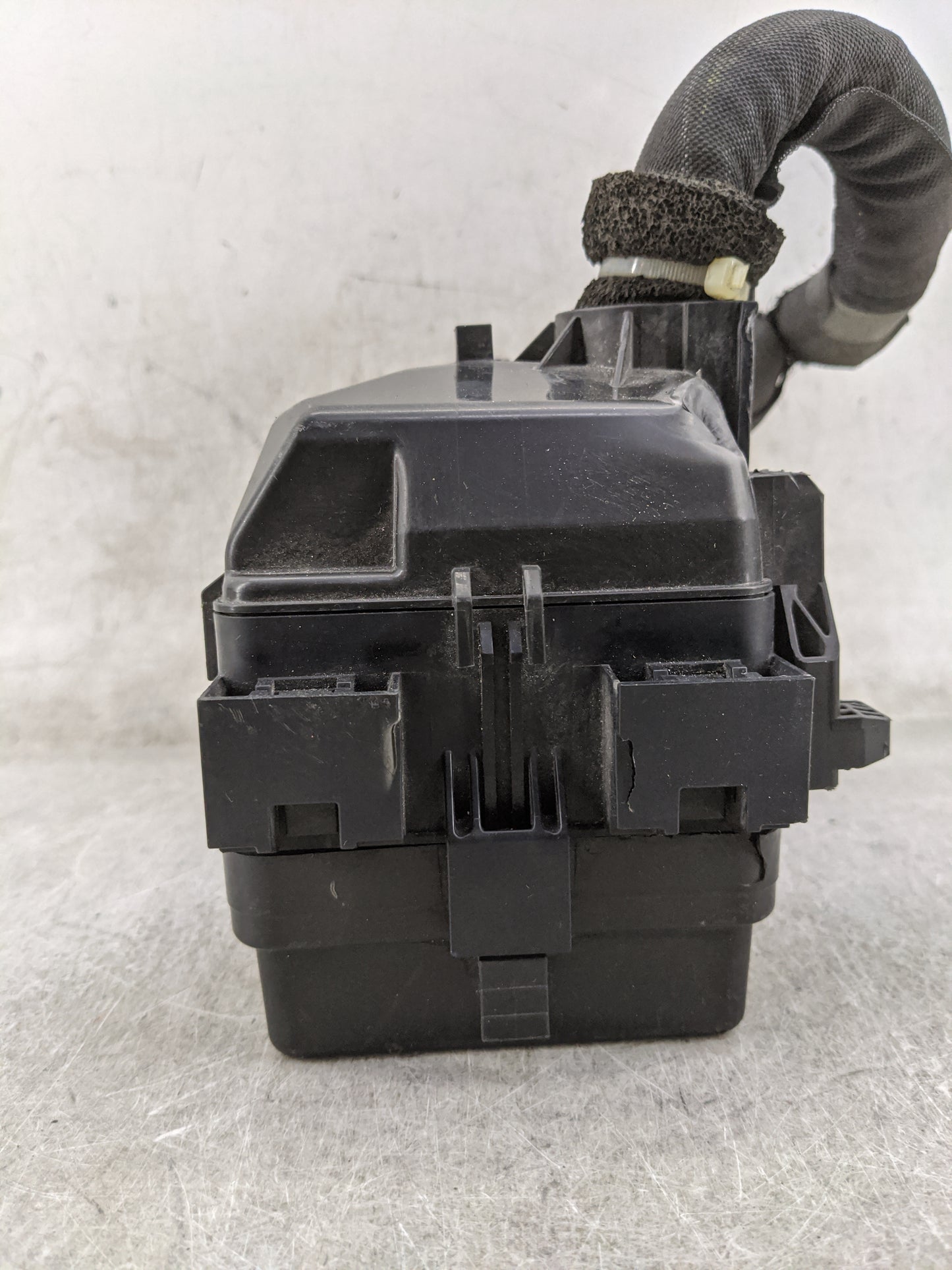 2013-2017 Honda Accord Fusebox Fuse Box Panel Relay Module P/N:03D1X1066 Fits Fits 2013 2014 2015 2016 2017 OEM Used Auto Pa