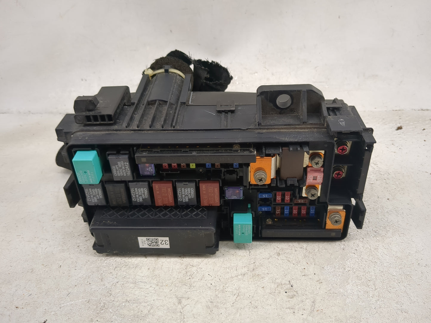 2013-2017 Honda Accord Fusebox Fuse Box Panel Relay Module P/N:03D142282 Fits Fits 2013 2014 2015 2016 2017 OEM Used Auto Pa