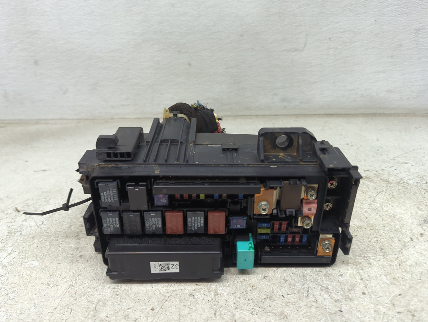 2013-2017 Honda Accord Fusebox Fuse Box Panel Relay Module P/N:03G8J2183 Fits Fits 2013 2014 2015 2016 2017 OEM Used Auto Pa