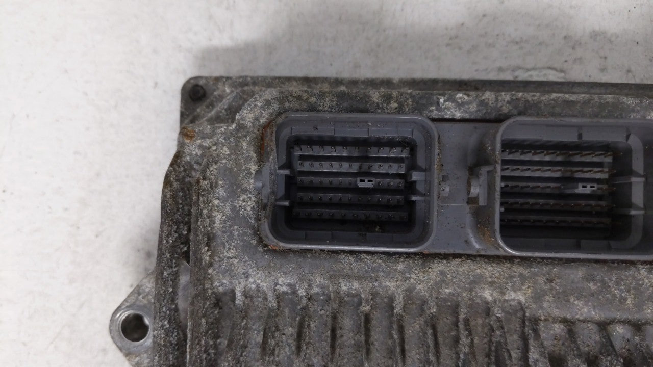 2013 Honda Accord PCM Engine Control Computer ECU ECM PCU OEM P/N:37820-5G1-L55 37820-5A3-L67 Fits OEM Used Auto Parts - Oem