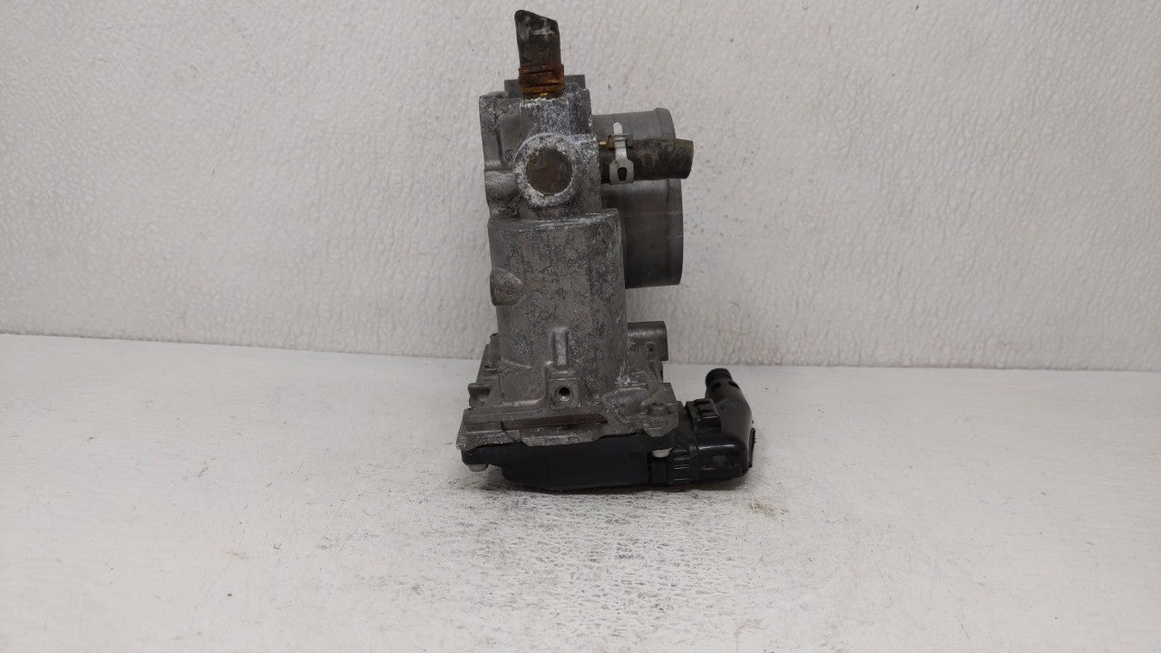 2013-2017 Honda Accord Throttle Body P/N:GMF4A Fits Fits 2013 2014 2015 2016 2017 2018 OEM Used Auto Parts - Oemusedautopart