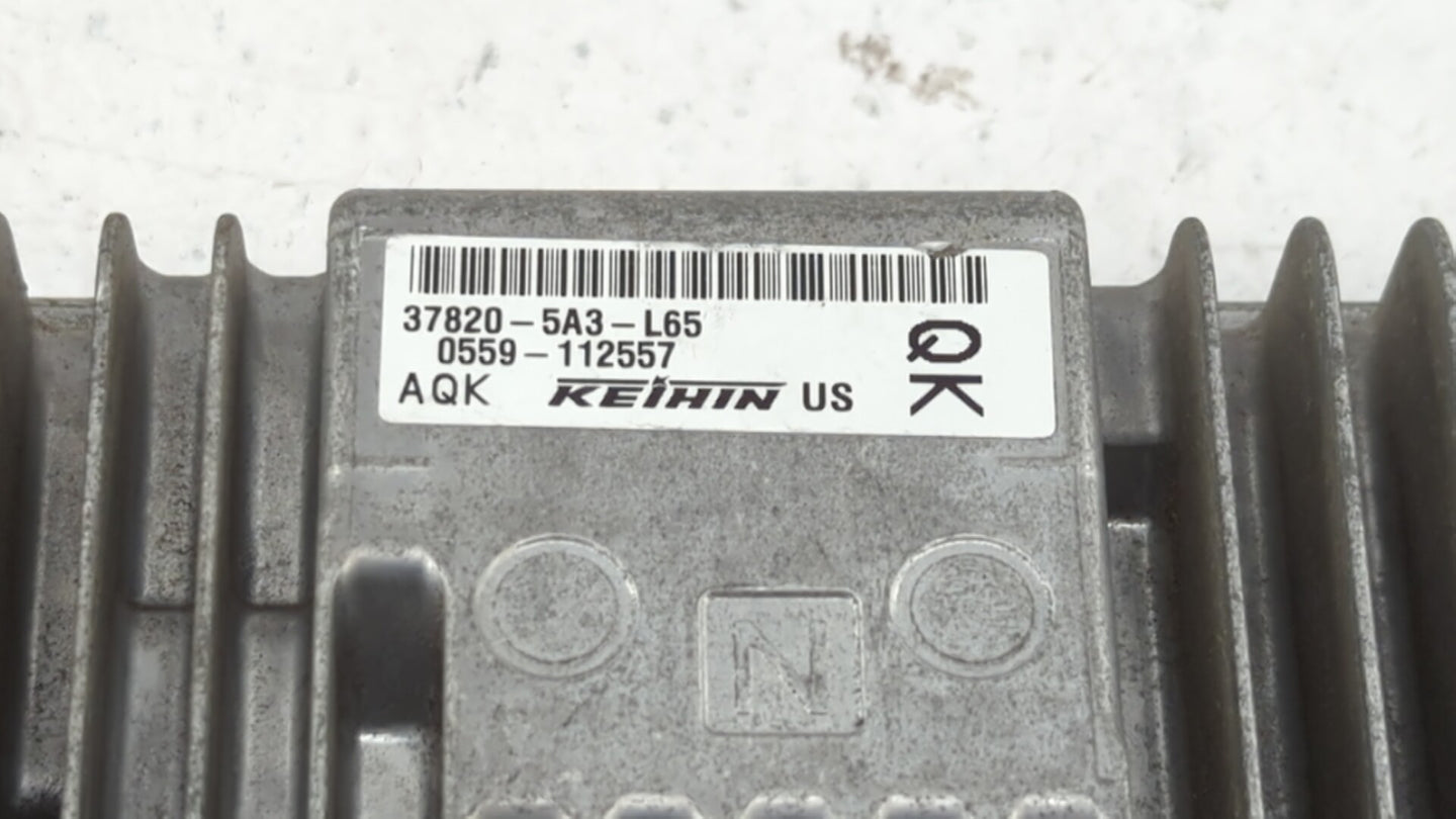 2013 Honda Accord PCM Engine Control Computer ECU ECM PCU OEM P/N:37820-5A3-L65 37820-5A3-L64 Fits OEM Used Auto Parts - Oem