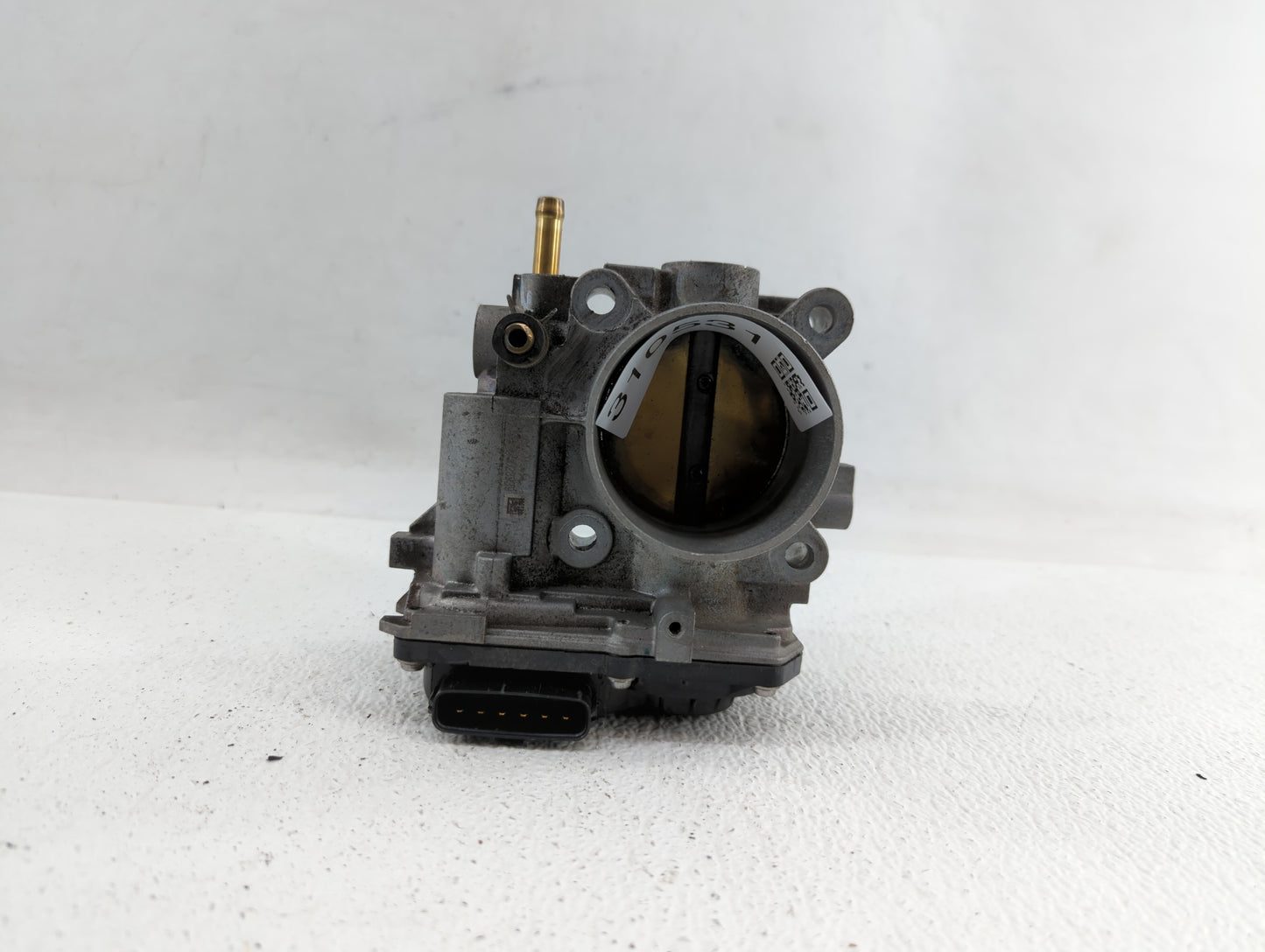 2013-2017 Honda Accord Throttle Body P/N:GMF4A Fits Fits 2013 2014 2015 2016 2017 2018 OEM Used Auto Parts - Oemusedautopart