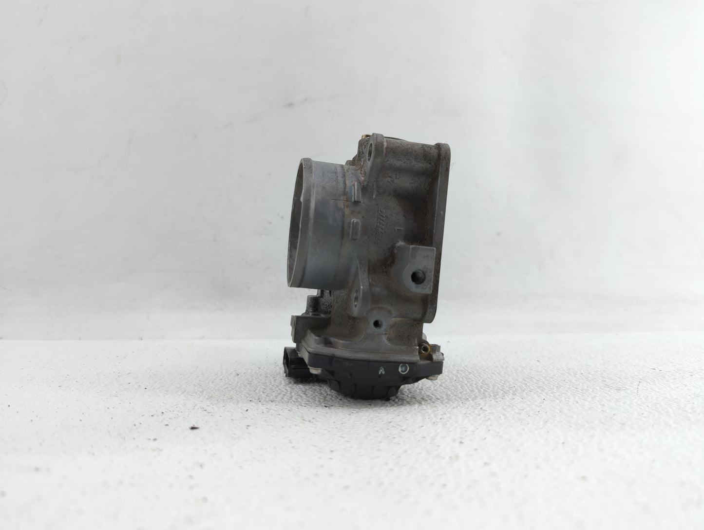 2013-2017 Honda Accord Throttle Body P/N:GMF4A Fits Fits 2013 2014 2015 2016 2017 2018 OEM Used Auto Parts - Oemusedautopart