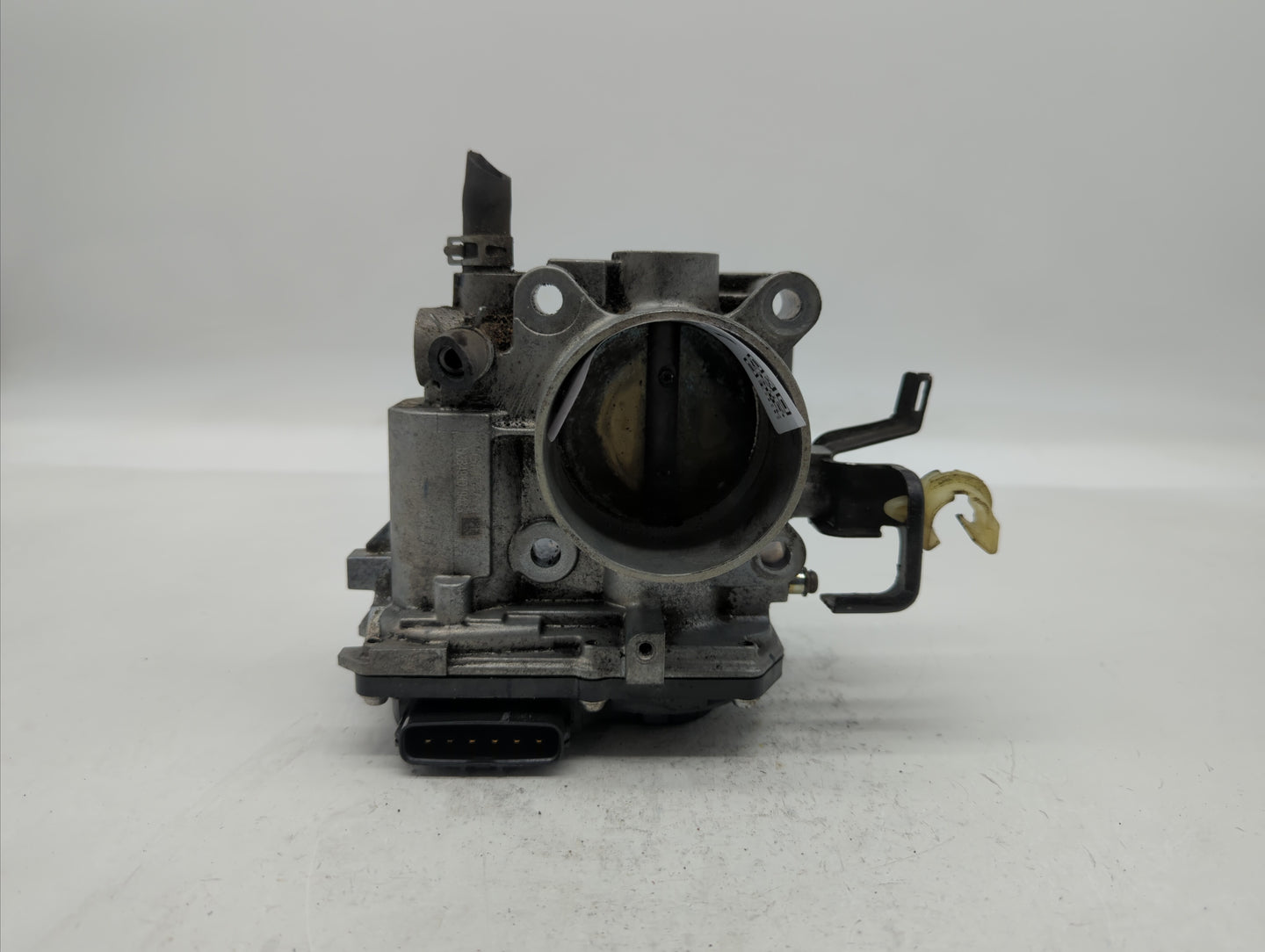 2013-2017 Honda Accord Throttle Body P/N:GMF4A Fits Fits 2013 2014 2015 2016 2017 2018 OEM Used Auto Parts - Oemusedautopart