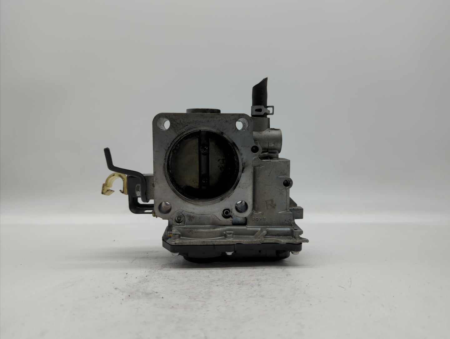 2013-2017 Honda Accord Throttle Body P/N:GMF4A Fits Fits 2013 2014 2015 2016 2017 2018 OEM Used Auto Parts - Oemusedautopart