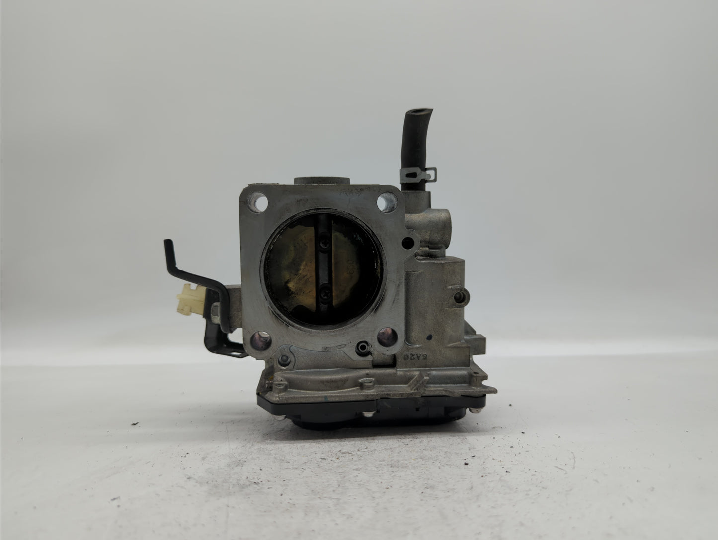 2013-2017 Honda Accord Throttle Body P/N:GMF4A Fits Fits 2013 2014 2015 2016 2017 2018 OEM Used Auto Parts - Oemusedautopart