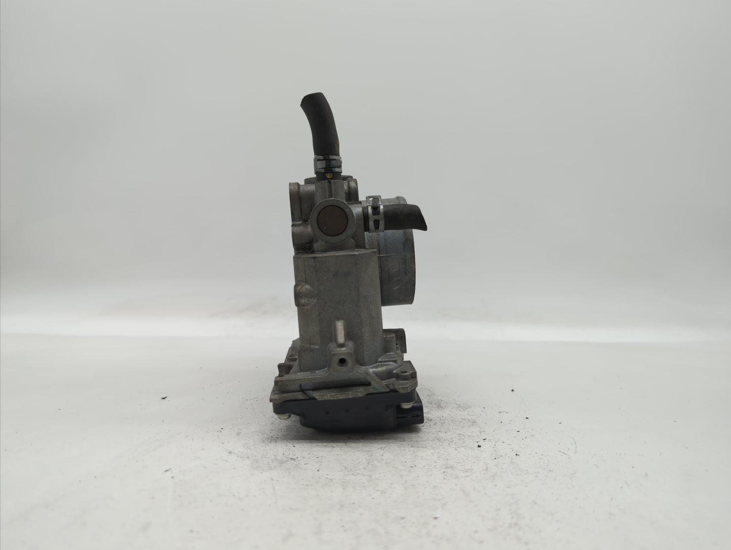 2013-2017 Honda Accord Throttle Body P/N:GMF4A Fits Fits 2013 2014 2015 2016 2017 2018 OEM Used Auto Parts - Oemusedautopart
