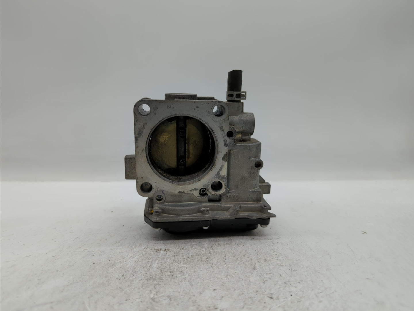 2013-2017 Honda Accord Throttle Body P/N:GMF4A Fits Fits 2013 2014 2015 2016 2017 2018 OEM Used Auto Parts - Oemusedautopart