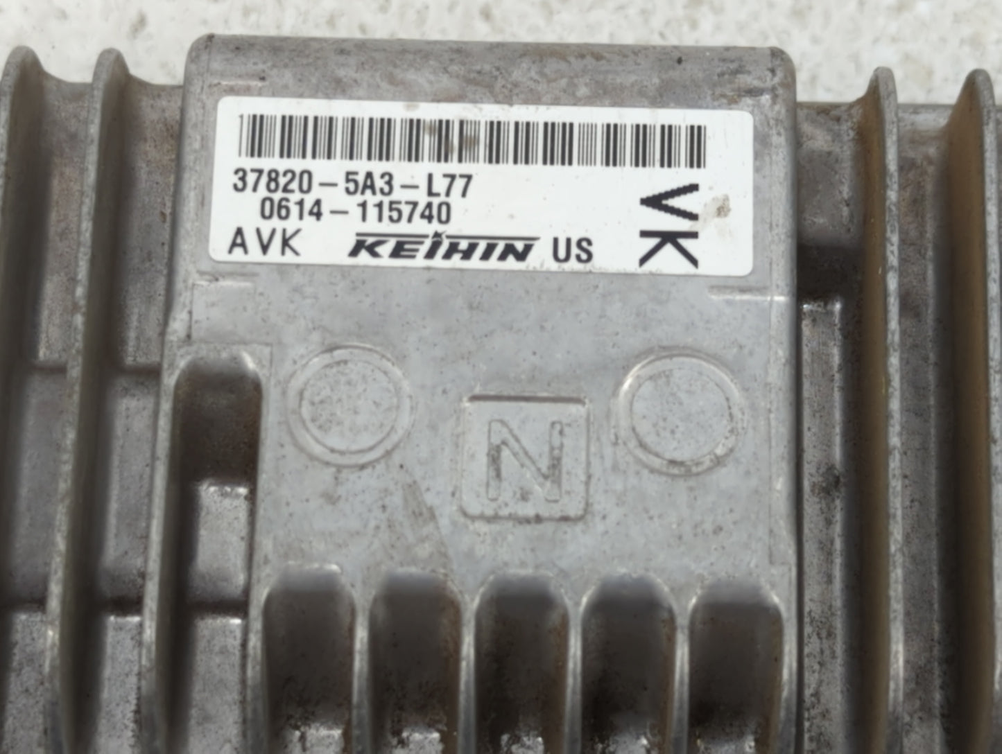 2013 Honda Accord PCM Engine Control Computer ECU ECM PCU OEM P/N:37820-5A3-L77 37820-5A3-L58 Fits OEM Used Auto Parts - Oem