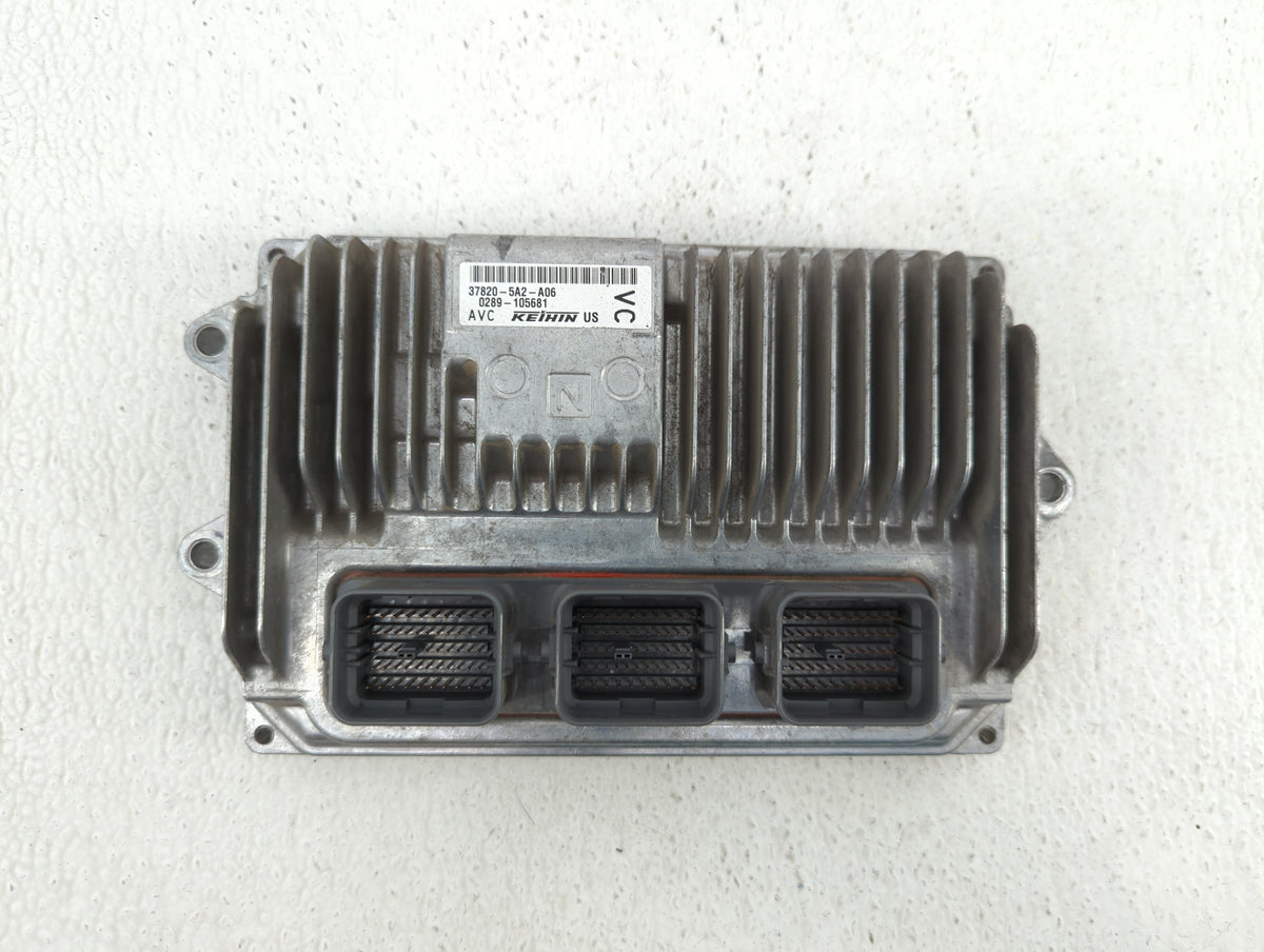2013 Honda Accord PCM Engine Control Computer ECU ECM PCU OEM P/N:37820-5A2-A06 37820-5A2-A05 OEM Used Auto Parts - Oemuseda