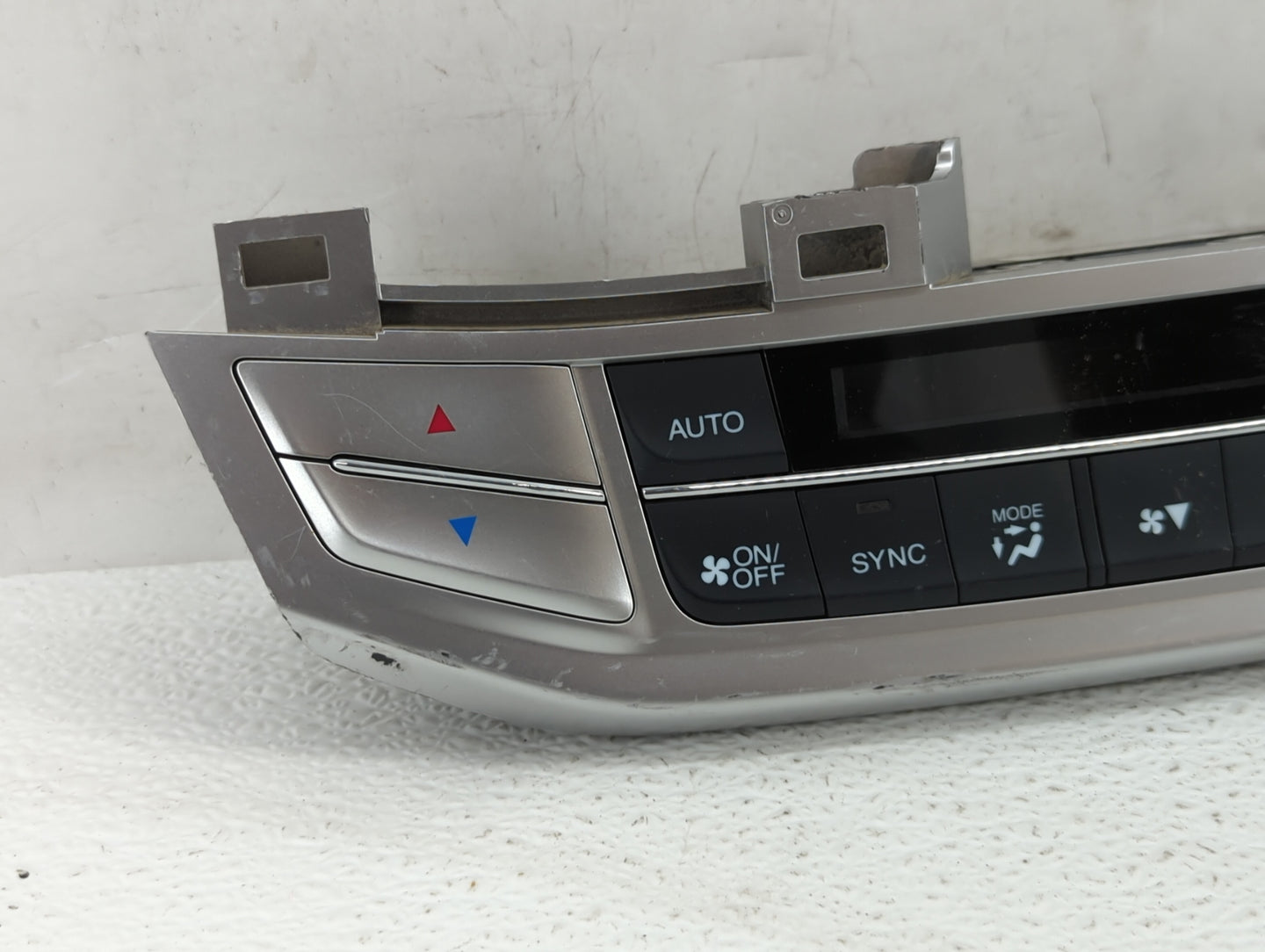 2013-2015 Honda Accord Climate Control Module Temperature AC/Heater Replacement P/N:79600-T2F-A611-M1 79600T2FA611M1 Fits OE