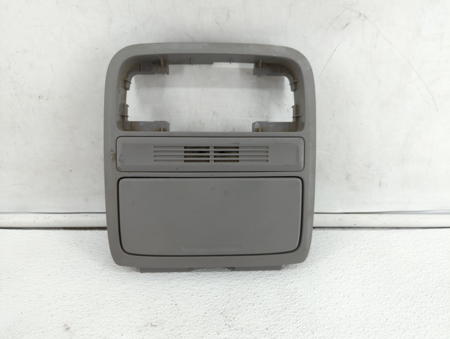 2013 Honda Accord Overhead Roof Console Grey - Oemusedautoparts1.com