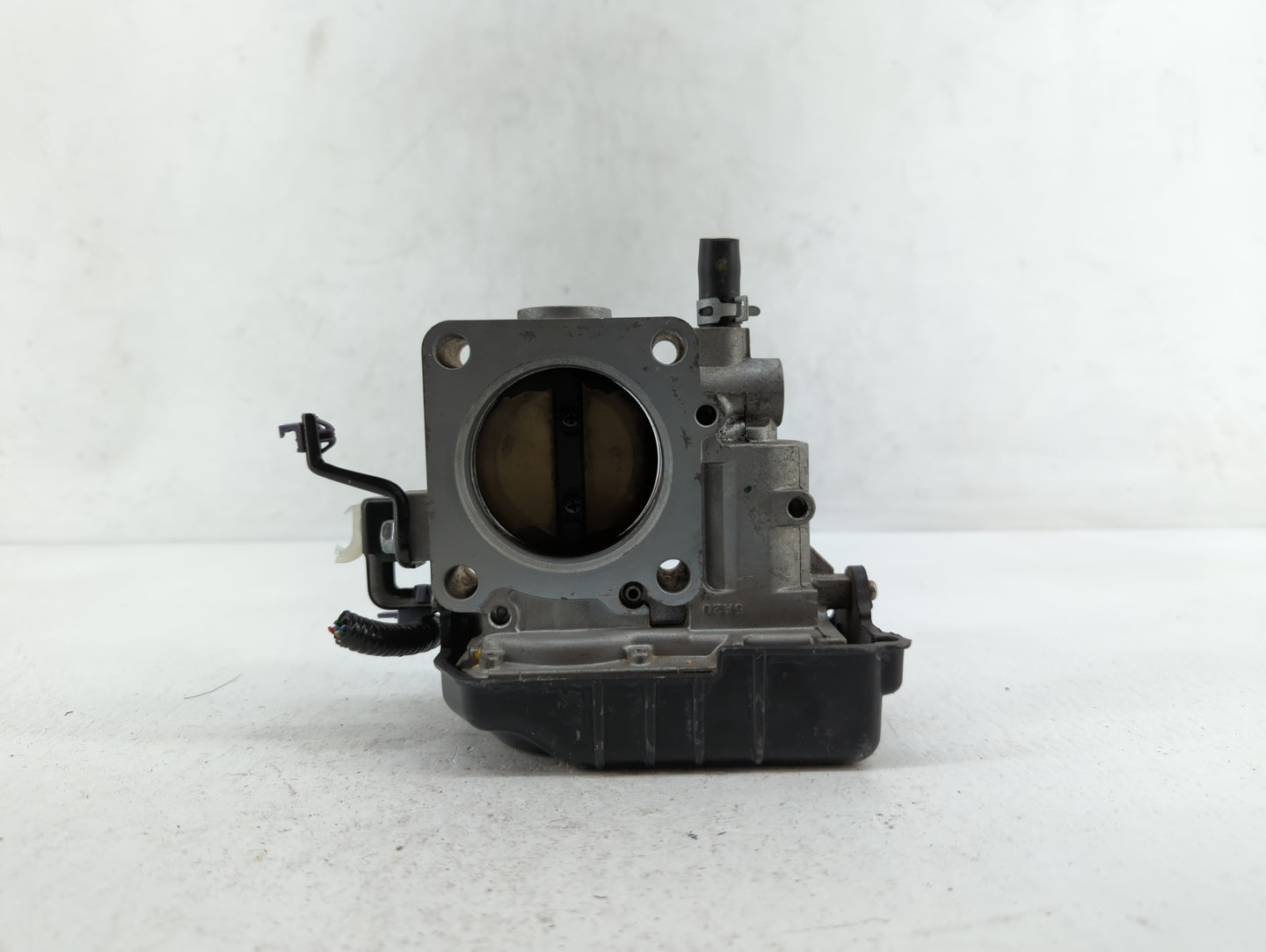 2013-2017 Honda Accord Throttle Body P/N:GMF4A Fits Fits 2013 2014 2015 2016 2017 2018 2019 2020 2021 2022 OEM Used Auto Par