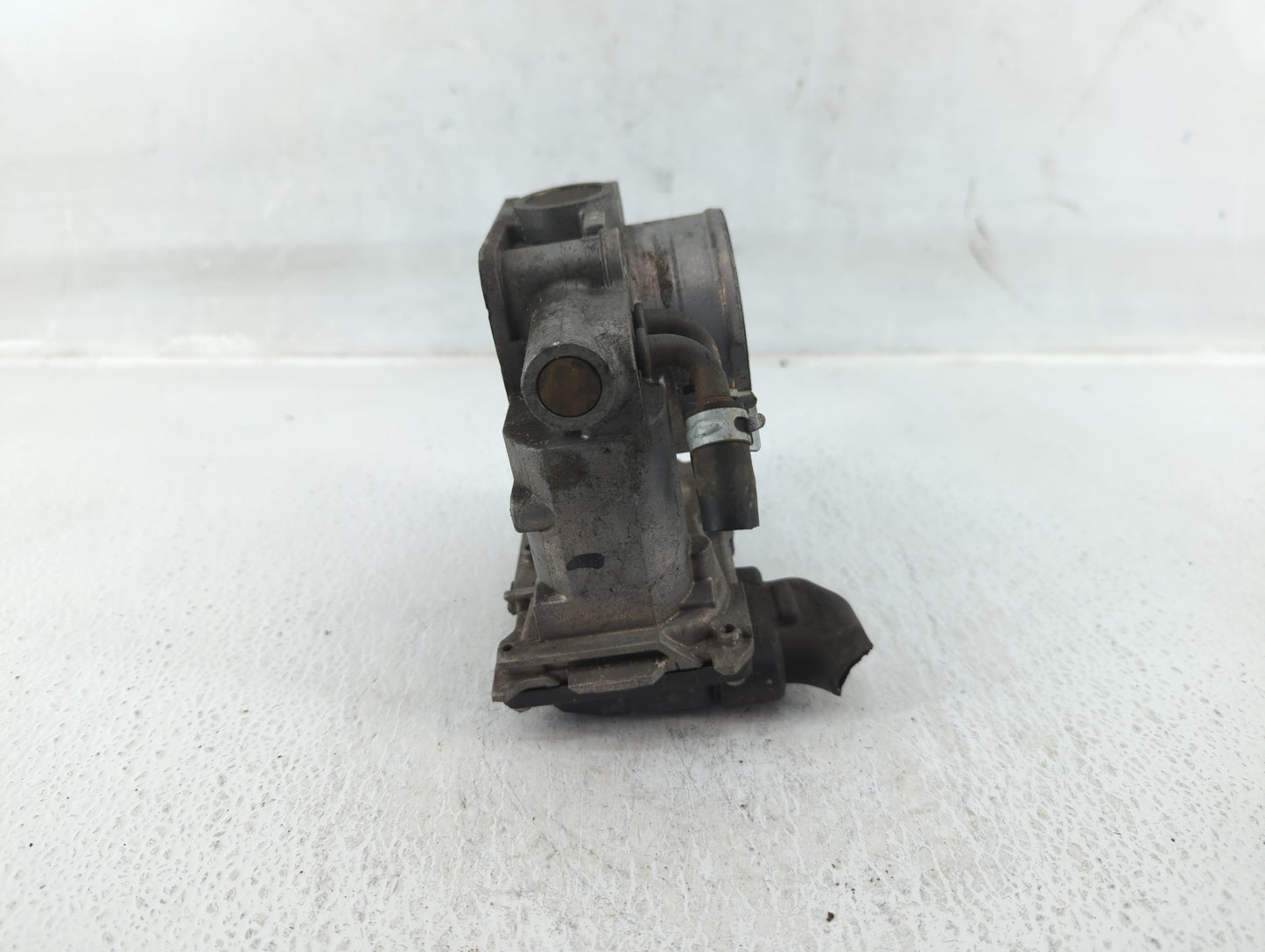 2013-2017 Honda Accord Throttle Body P/N:U38393021759 Fits Fits 2013 2014 2015 2016 2017 2018 OEM Used Auto Parts - Oemuseda