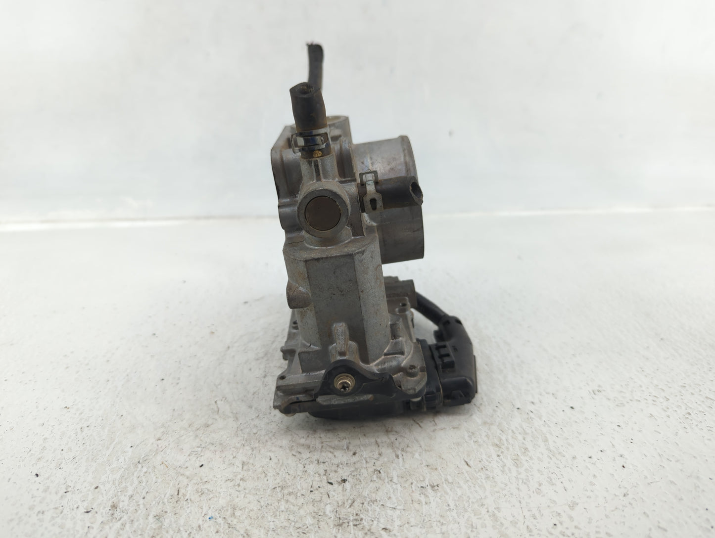 2013-2017 Honda Accord Throttle Body P/N:U38490053291 Fits Fits 2013 2014 2015 2016 2017 2018 2019 2020 2021 2022 OEM Used A