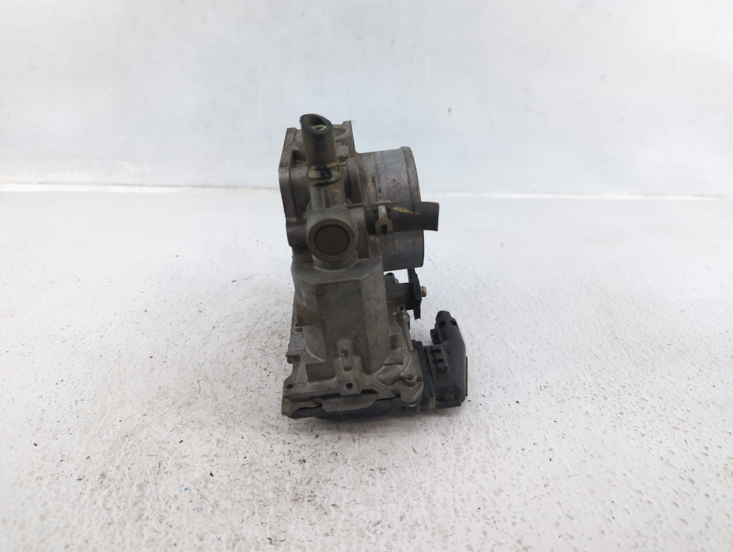 2013-2017 Honda Accord Throttle Body P/N:U38493027356 Fits Fits 2013 2014 2015 2016 2017 2018 2019 2020 2021 2022 OEM Used A