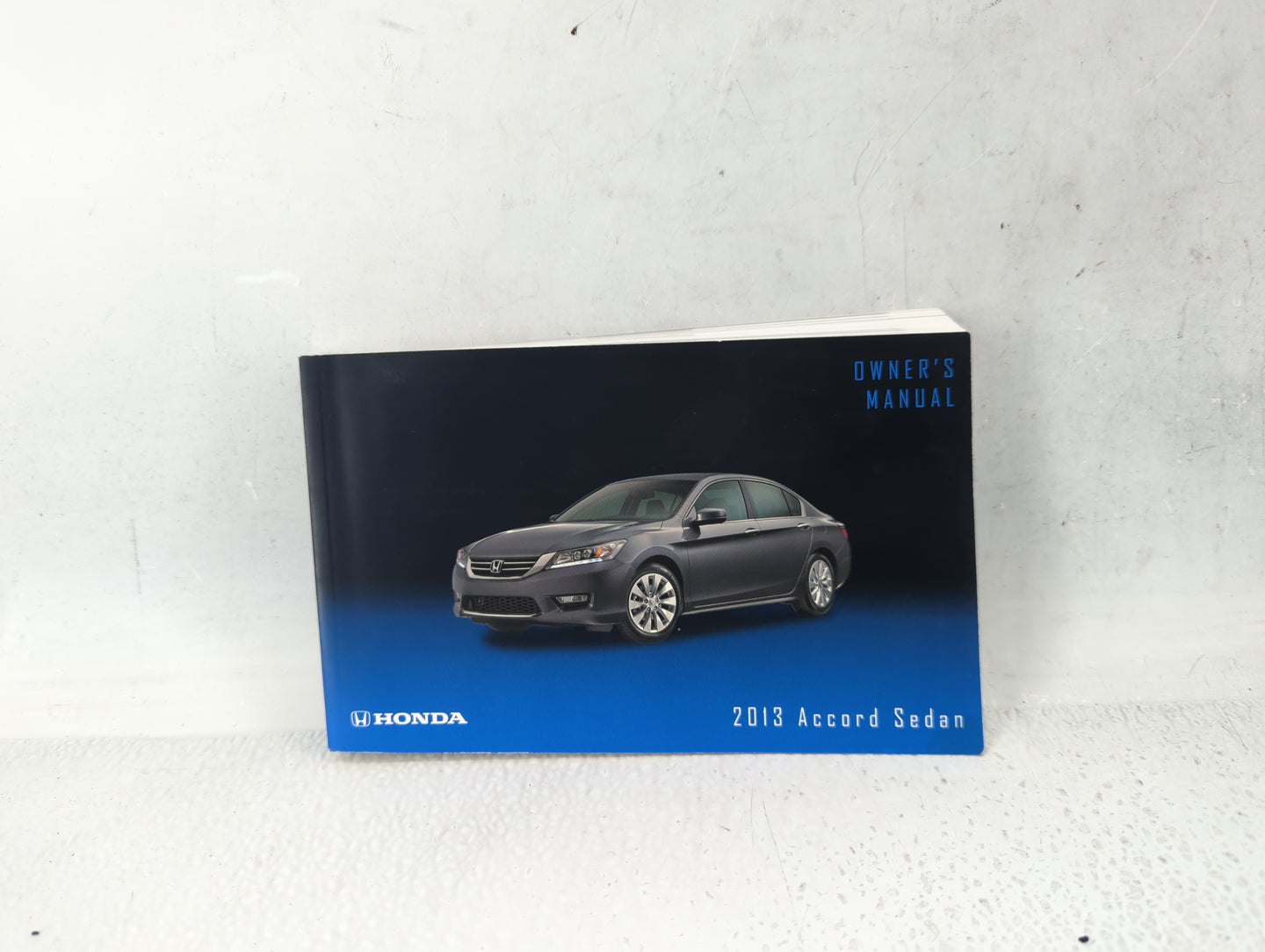 2013 Honda Accord Owners Manual Book Guide P/N:00X31-T2A-6001 OEM Used Auto Parts - Oemusedautoparts1.com