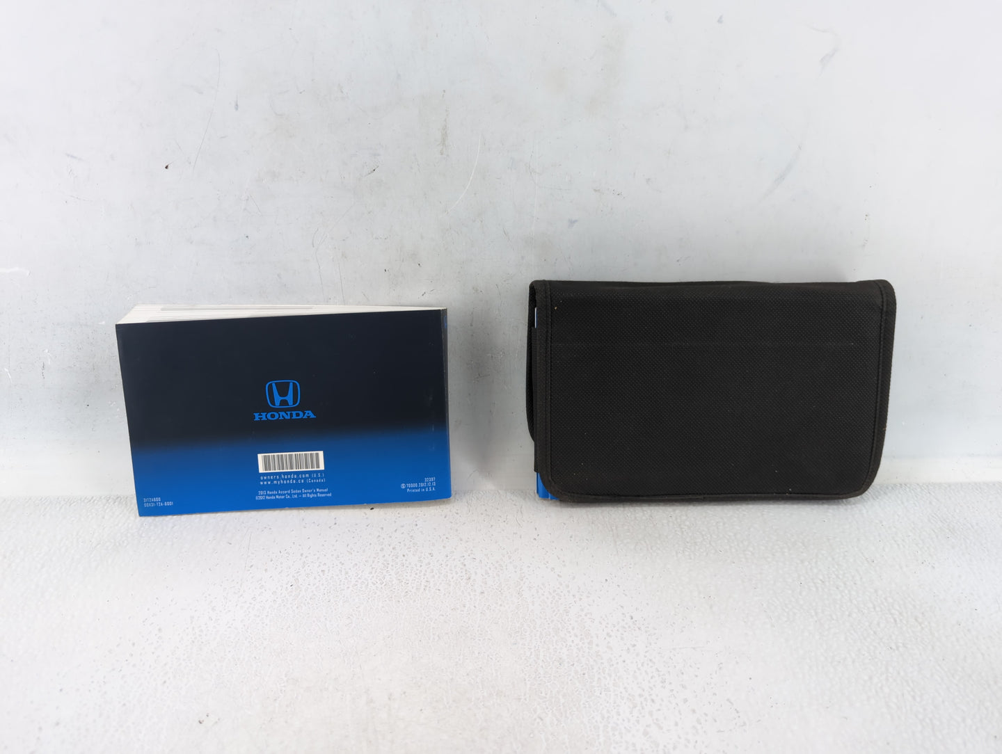 2013 Honda Accord Owners Manual Book Guide P/N:00X31-T2A-6001 OEM Used Auto Parts - Oemusedautoparts1.com