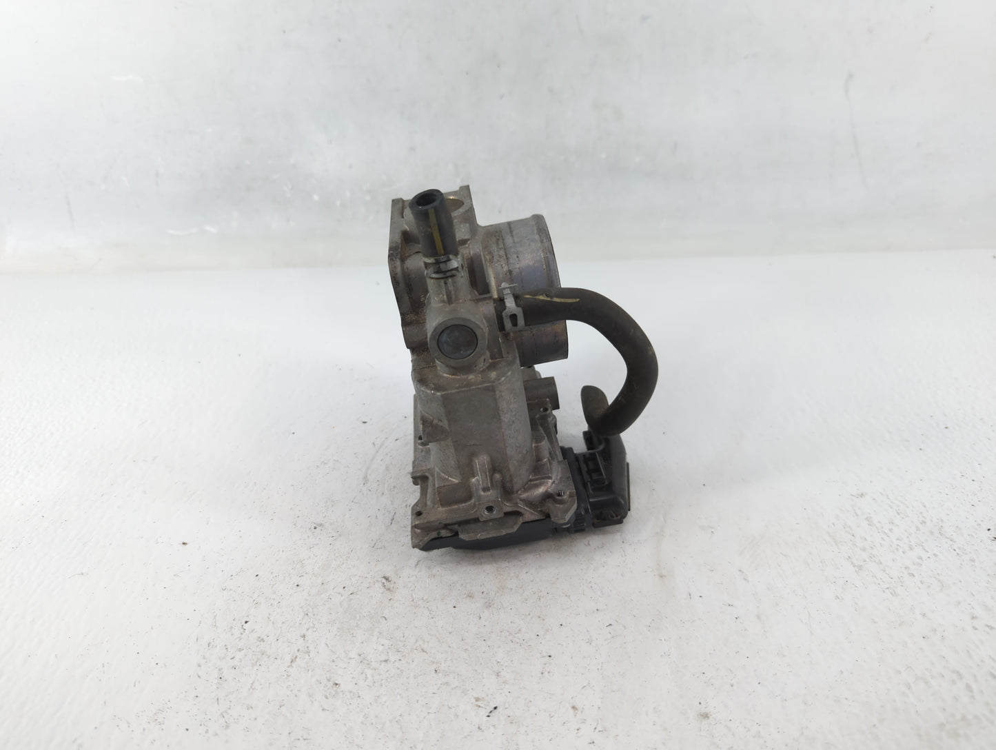 2013-2017 Honda Accord Throttle Body P/N:3024996 Fits Fits 2013 2014 2015 2016 2017 2018 2019 2020 2021 2022 OEM Used Auto P