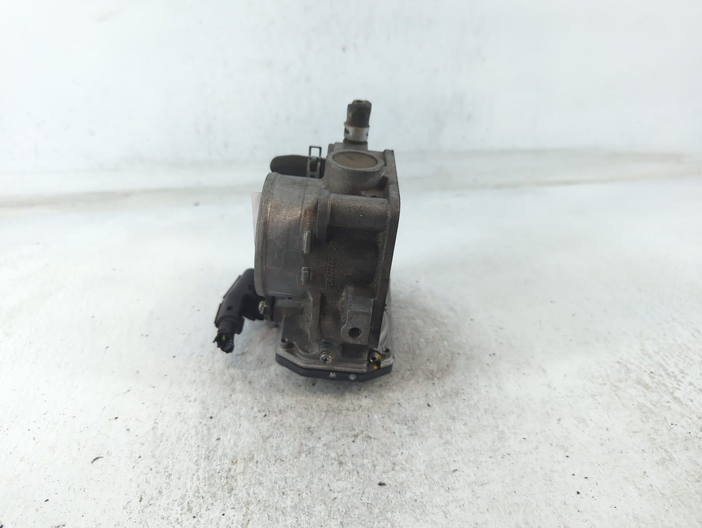2013-2017 Honda Accord Throttle Body P/N:GMF4A Fits Fits 2013 2014 2015 2016 2017 2018 2019 2020 2021 2022 OEM Used Auto Par