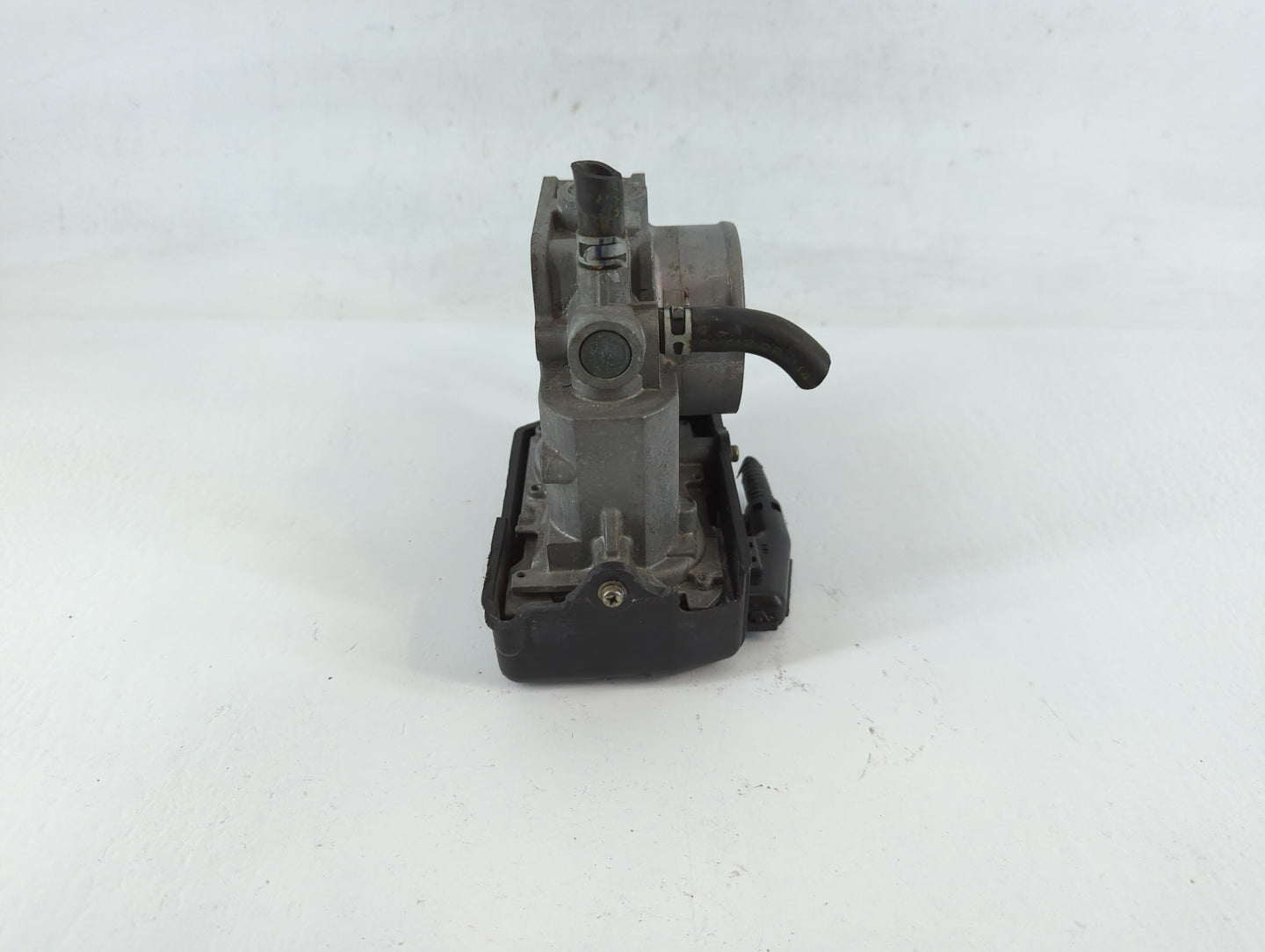 2013-2017 Honda Accord Throttle Body Fits Fits 2013 2014 2015 2016 2017 2018 2019 2020 2021 2022 OEM Used Auto Parts - Oemus