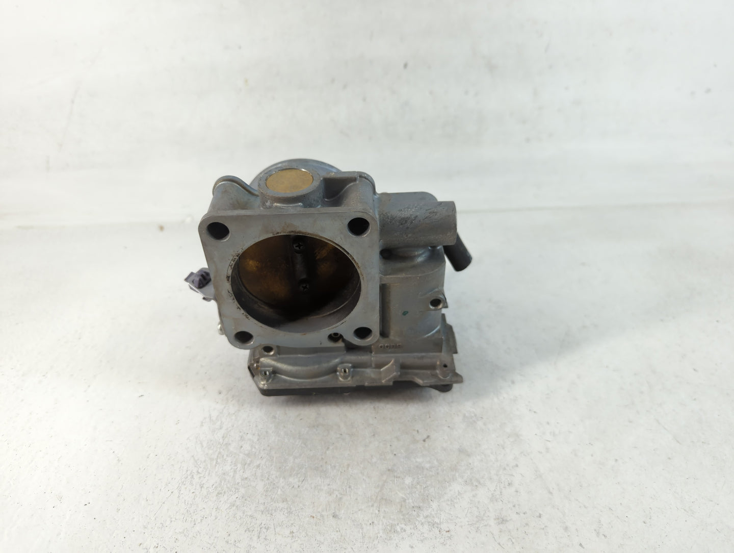 2013-2017 Honda Accord Throttle Body P/N:GMF5A Fits Fits 2013 2014 2015 2016 2017 2018 OEM Used Auto Parts - Oemusedautopart