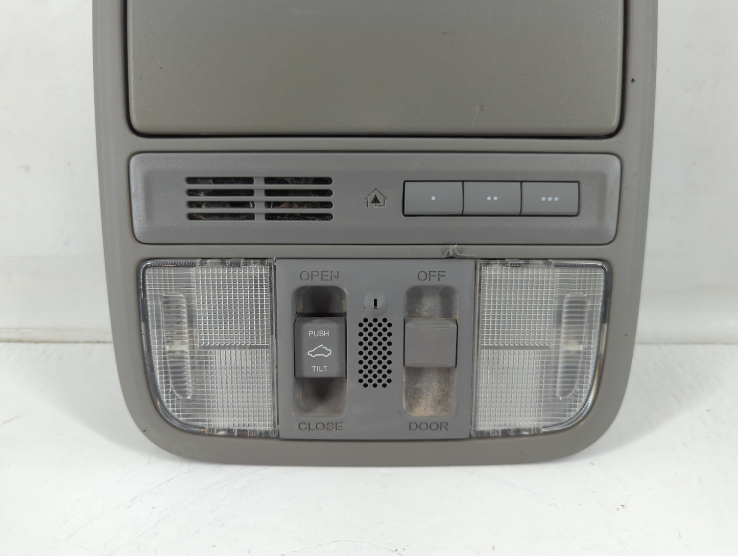 2013 Honda Accord Overhead Roof Console 761938 - Oemusedautoparts1.com