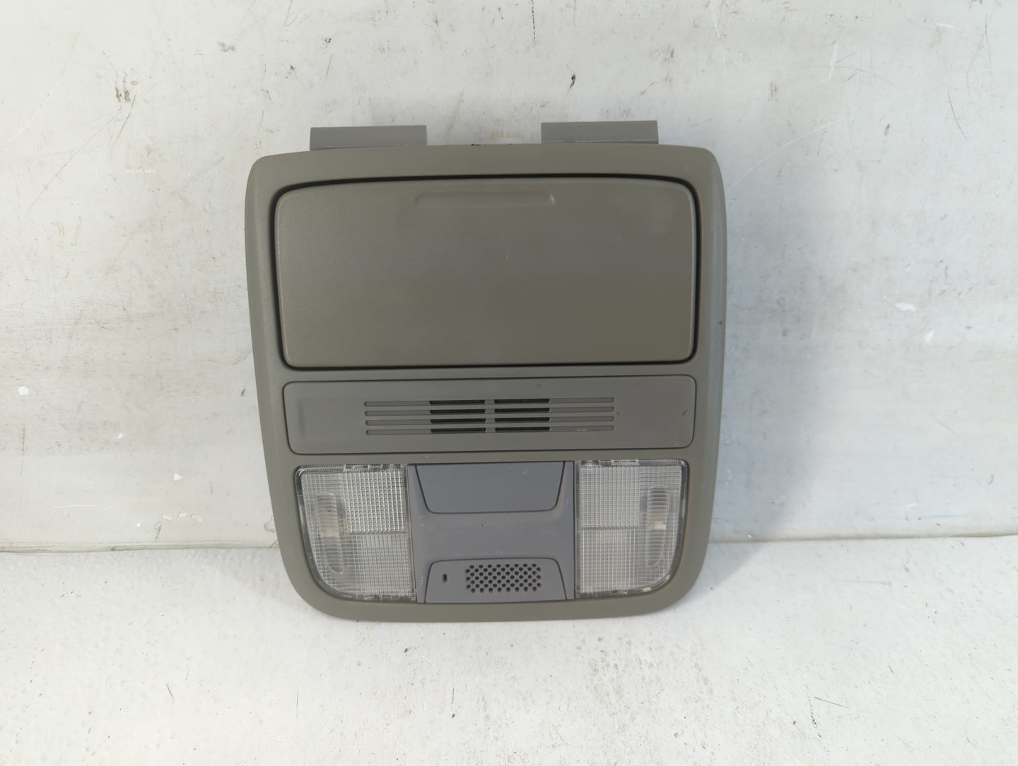 2013 Honda Accord Overhead Roof Console 915975 - Oemusedautoparts1.com