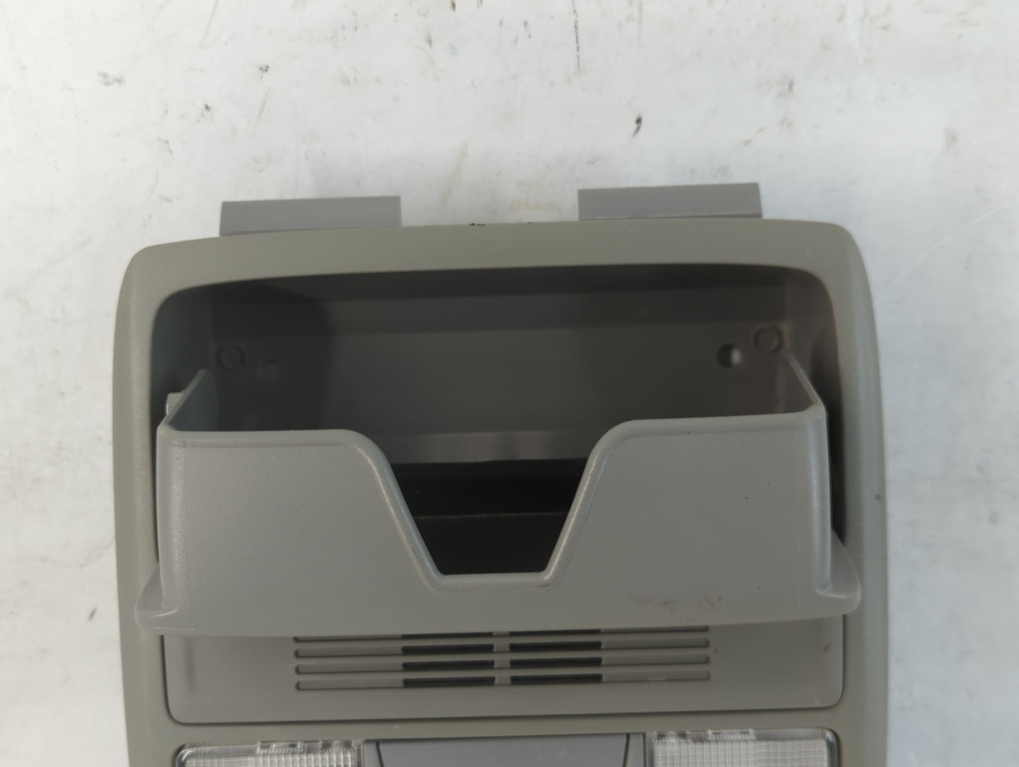 2013 Honda Accord Overhead Roof Console 915975 - Oemusedautoparts1.com