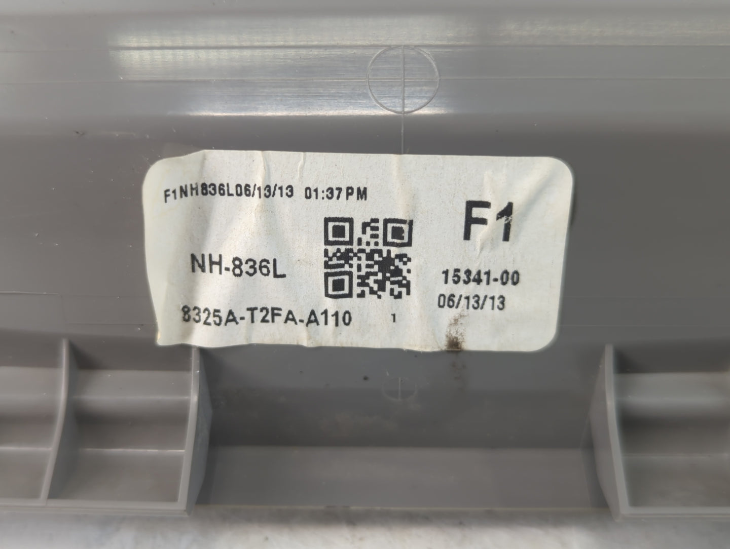 2013 Honda Accord Overhead Roof Console 915975 - Oemusedautoparts1.com